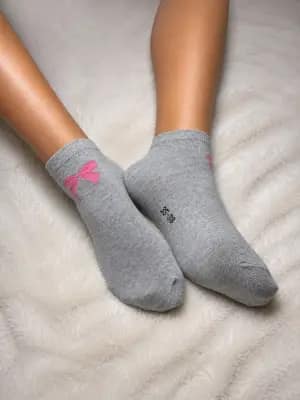getragene Socken von 19-jähriger