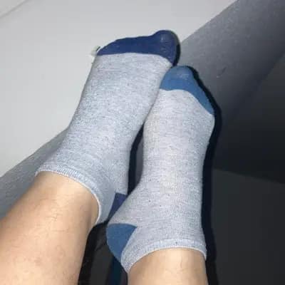 Grau blaue sneaker stinkesocken✨