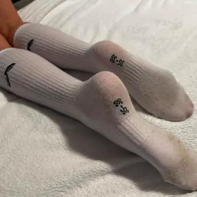 getragene Socken von 19-jähriger