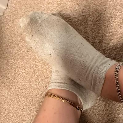 Beige Sneaker-Socken / kurze Socken – getrageN