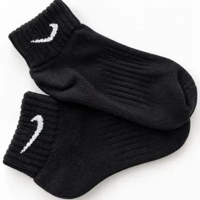 Kurze schwarze Nike Socken