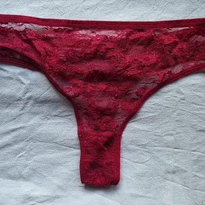 Bordeaux Love ❤️ – zarter Spitzen-String