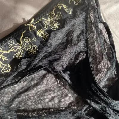 🖤 Black & Gold – Getragenes Höschen der Rubens Lady