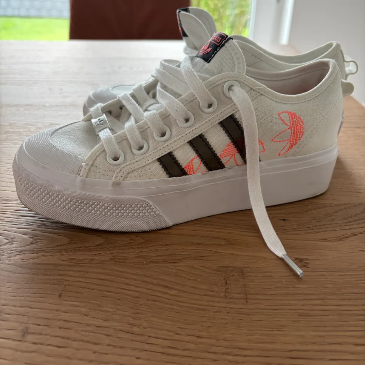 ✨ adidas Nizza Platform Sneaker Gr. 38 | White • Black • Coral | Hingucker ✨