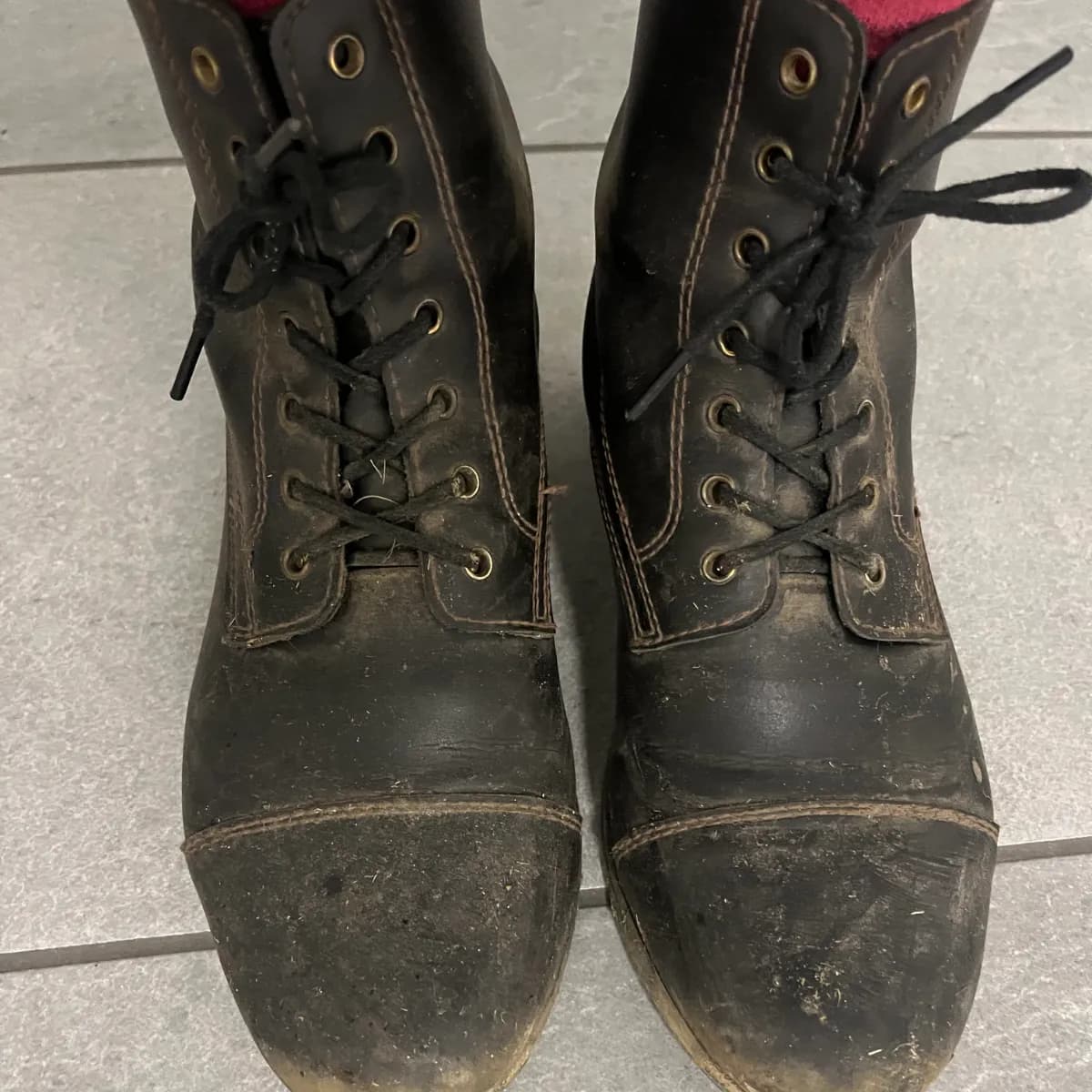 Willst du wissen wie es unter den Schuhen aussieht ??
