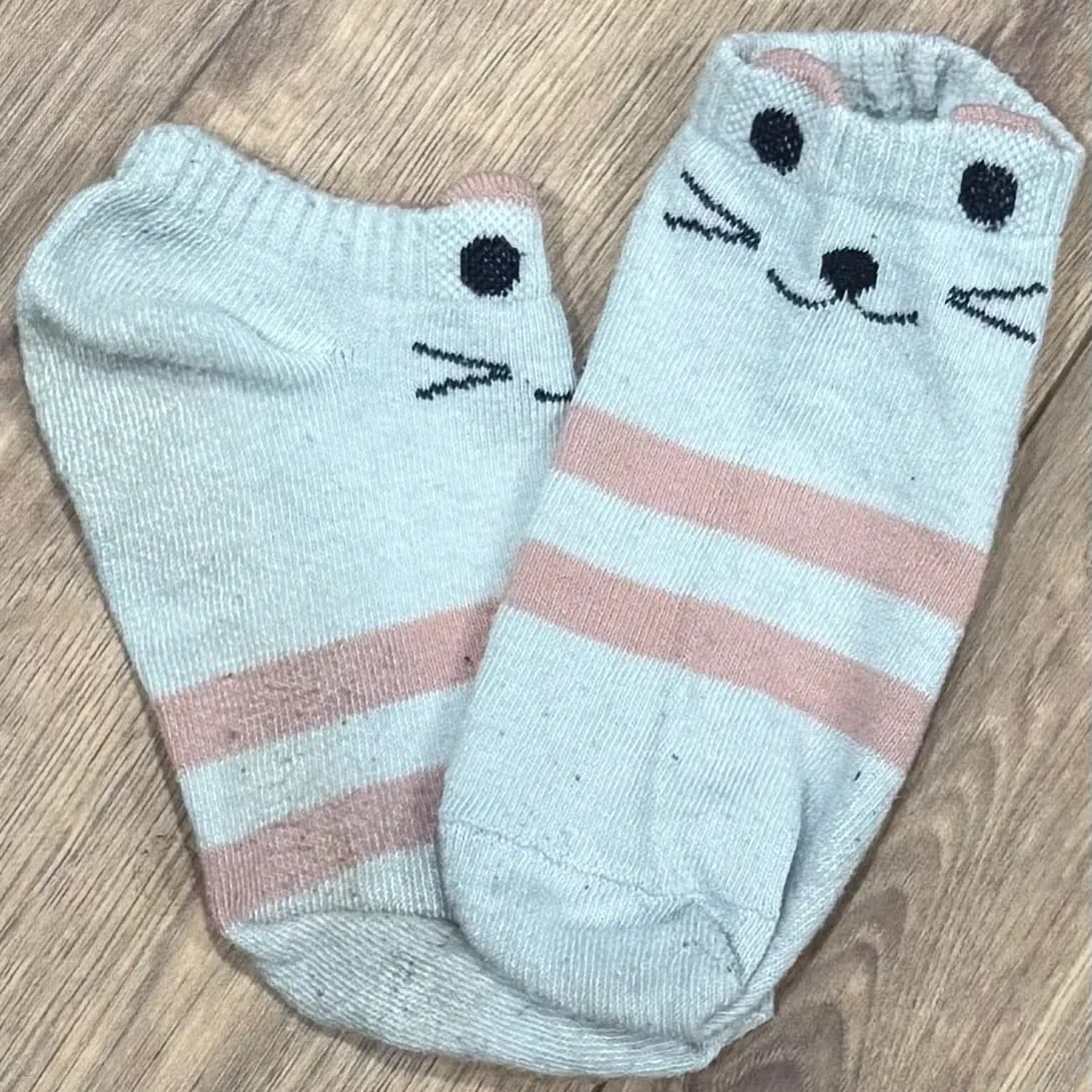 Süße Katzen-Söckchen – getragen für dich 🐱🩷