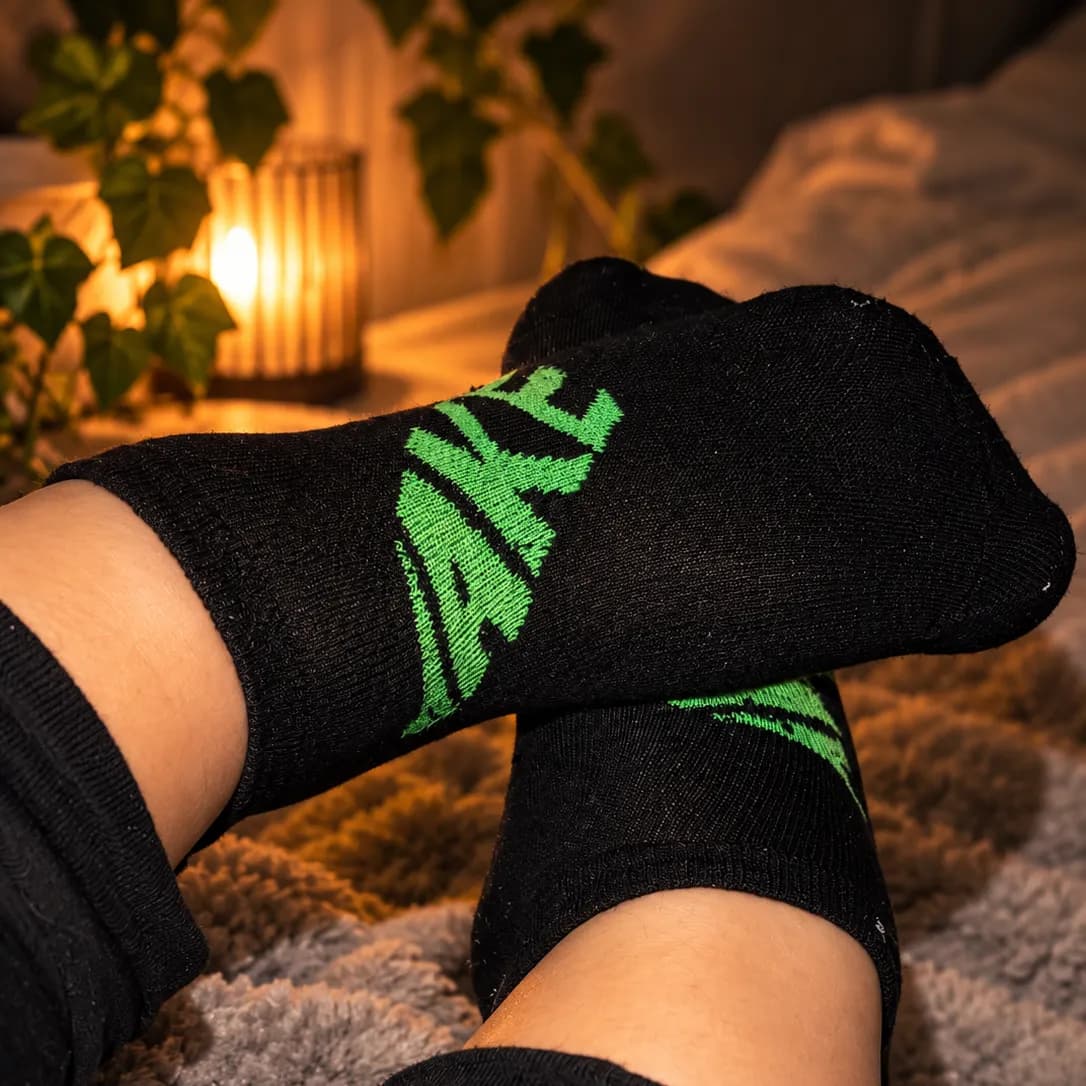 Schwarz grüne Sneaker Socken - gr. 42