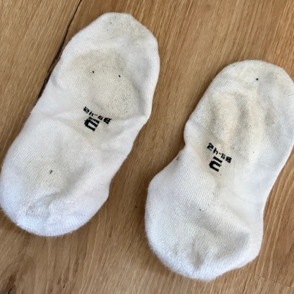 72h getragene weiße Sneaker-Socken – Büro & Outdoor 👣