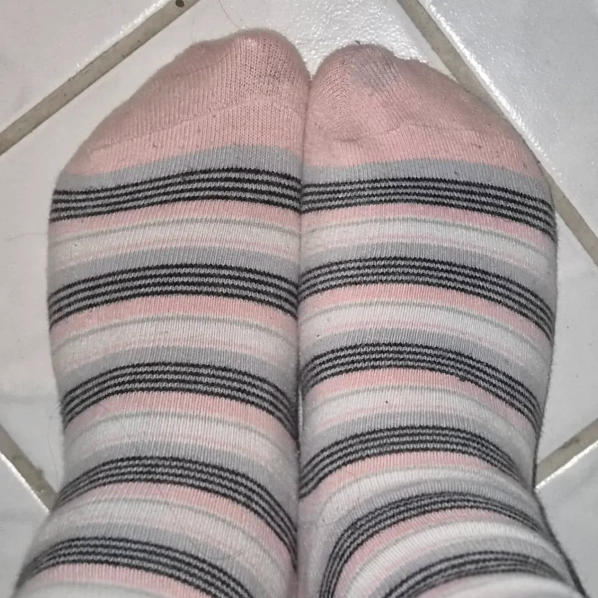 Rosa gestreifte Socken in Grösse 39