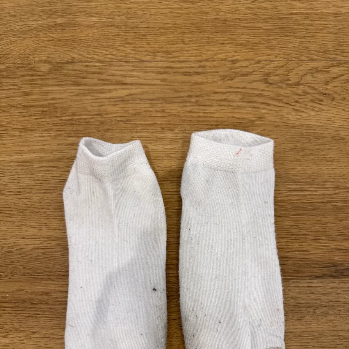 Mehrere Tage getragen – Socken mit besonderem Extra 🧦