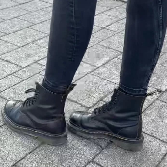 Getragene Dr. Martens