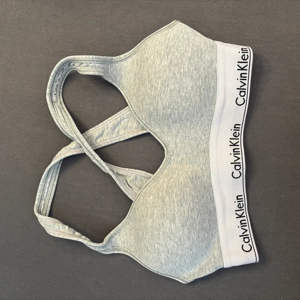 Grauer Calvin Klein Sport-BH