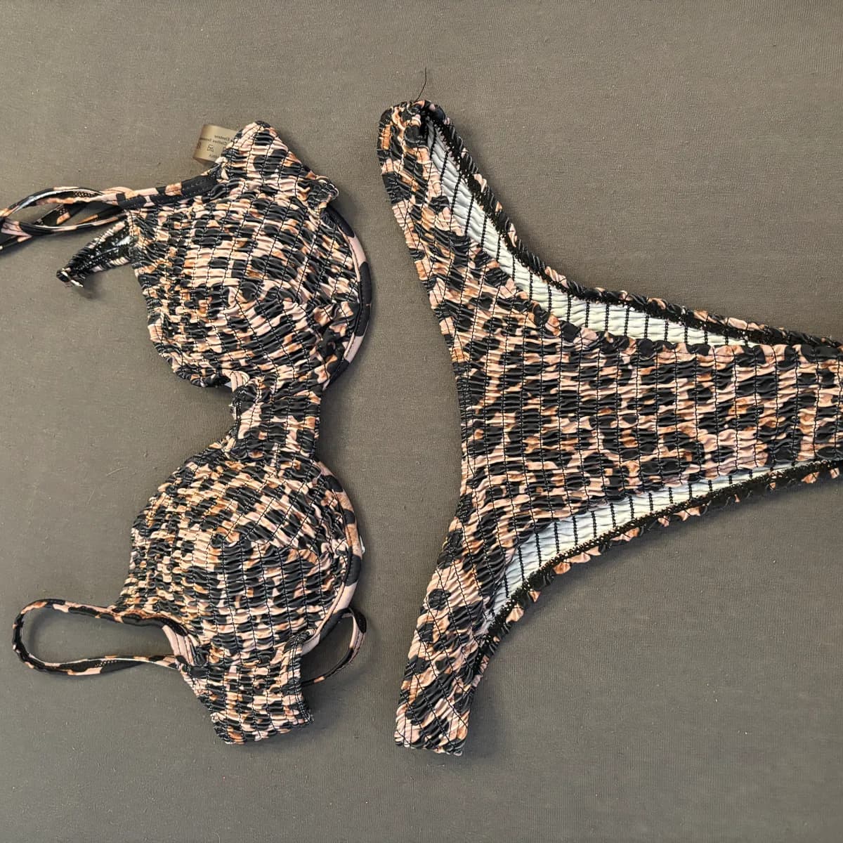 Leoparden Bikini-Set (smocked)