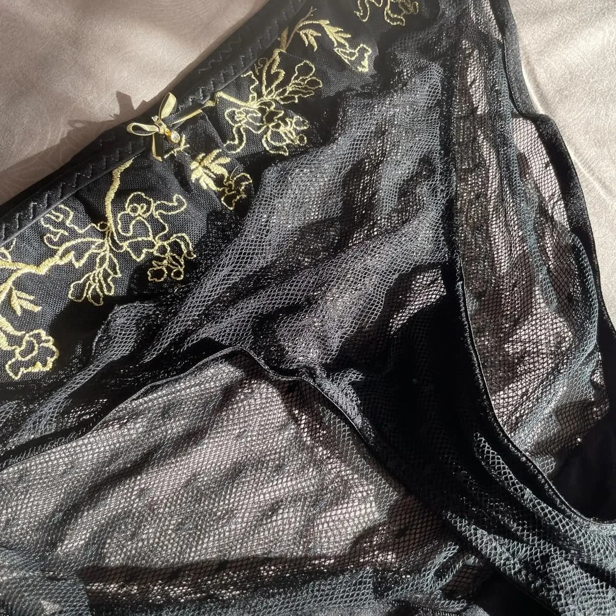 🖤 Black & Gold – Getragenes Höschen der Rubens Lady